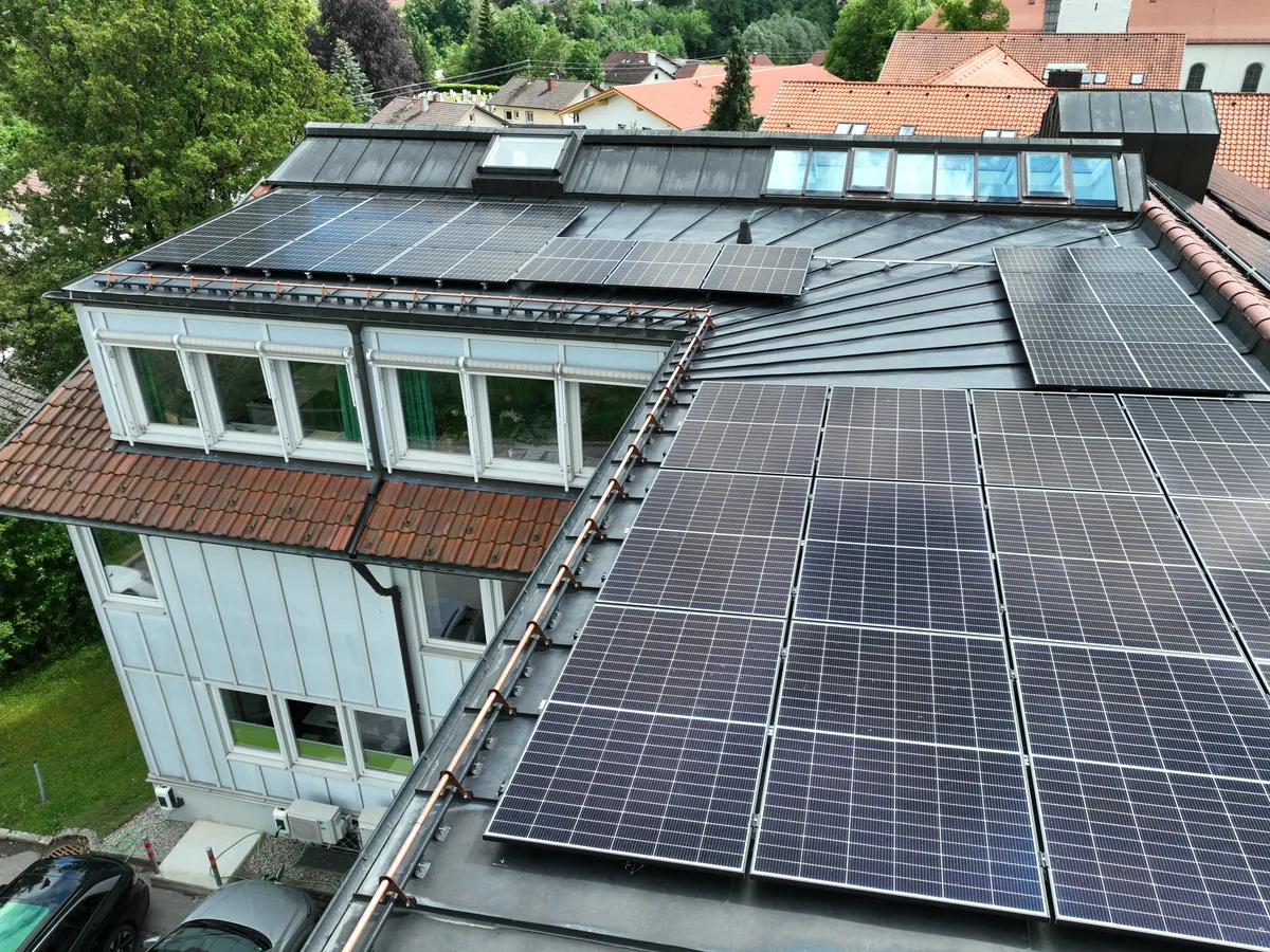Photovoltaik-Projekt am Rathaus Waltenhofen